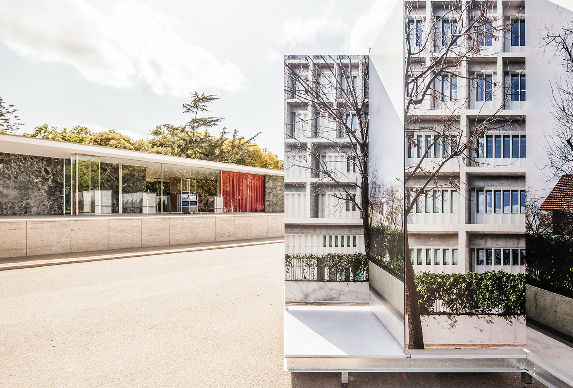 <span><span>Cartel en zigzag con una imagen de un edificio para el XV Bienal Espa&ntilde;ola de Arquitectura y Urbanismo, Dise&ntilde;ado por el estudio esiete de branding y comunicaci&oacute;n.</span></span>